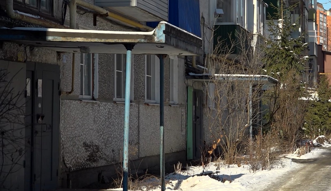 В Пензе проверили качество уборки дворов на улице Калинина